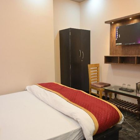 Hotel Ps Residency Варанасі Екстер'єр фото