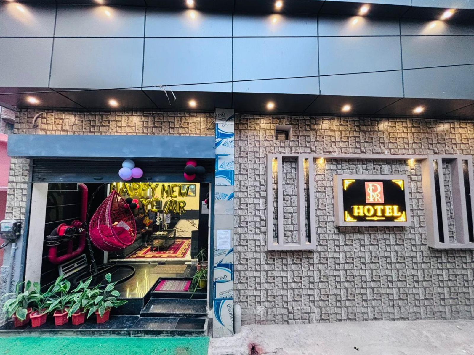 Hotel Ps Residency Варанасі Екстер'єр фото