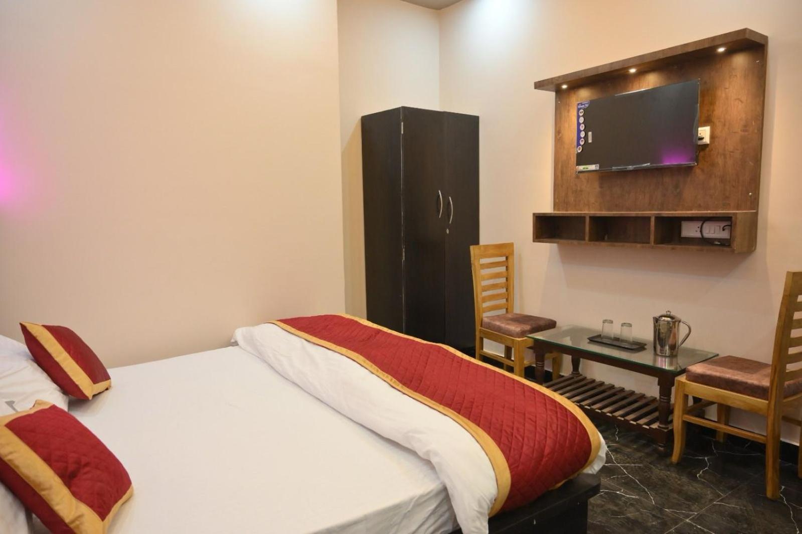 Hotel Ps Residency Варанасі Екстер'єр фото
